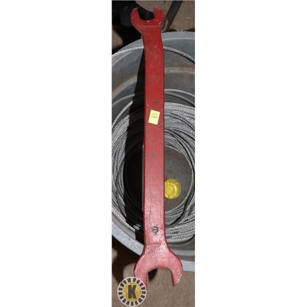 PLUMBING WRENCH