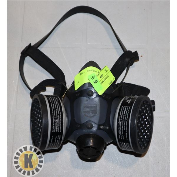 NORTH 1/2 MASK RESPIRATOR