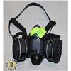 Image 1 : NORTH 1/2 MASK RESPIRATOR