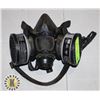 Image 1 : NORTH 1/2 MASK RESPIRATOR