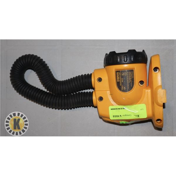 DEWALT RECHARGEABLE LIGHT