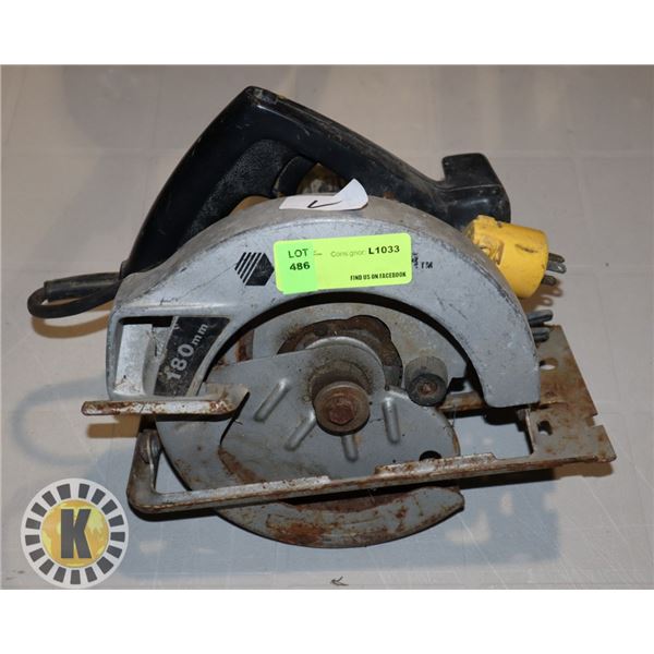 BLACK & DECKER CIRCULAR SAW