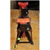 Image 1 : 2 AXLE STANDS, WEIGHT LIMIT UNKNOWN