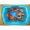 Image 1 : SMALL TOTE WITH LARGE NUMBER OF ASSORTED CLAMPS