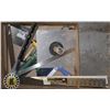Image 1 : BOX OF ASSORTED DRYWALL TOOLS