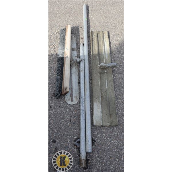 BUNDLE OF CONCRETE TOOLS