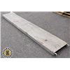 Image 1 : SCAFFOLDING PLANK