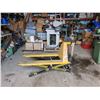 Image 2 : Scissor Lift Pallet Truck 3000lbs