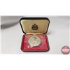 Image 1 : Bermuda One Dollar ER Silver Wedding 1972 w/Black Hardshell Case (Note: Coin in Orig Cellophane Pkg)