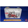 Image 3 : International 1066 (5,000,000th Tractor Special Edition) August 1990 (Scale: 1/16)