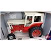 Image 5 : International 1066 (5,000,000th Tractor Special Edition) August 1990 (Scale: 1/16)