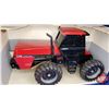 Image 5 : CASE IH "Case International 4994 4-Wheel Drive Tractor" (Scale 1/16)