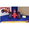 Image 5 : IH International 766 Tractor "27th Ontario Toy Show August 26th, 2012" (Scale 1/16)