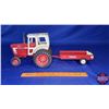 Image 1 : IH 1466 Farmall Tractor w/ IH Manure Spreader  (Scale 1/16)