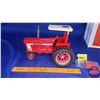 Image 4 : IH Farmall 966 Tractor  "20th Ontario Toy Show Aug. 28, 2005"  (Scale 1/16)