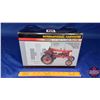 Image 3 : International Harvester Farmall 450 Gas Hi-Clear Tractor (Scale: 1/16)