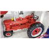 Image 5 : IH McCormick Farmall Super M (Scale: 1/16)
