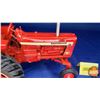 Image 6 : International Farmall 756 "9th Ontario 1994 Toy Show & Auction" (Scale: 1/16)