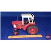 Image 2 : International 986 Tractor (Scale: 1/16)