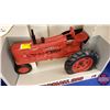Image 5 : McCormick Farmall 300   (Scale: 1/16)