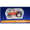 Image 1 : Ford 8N Tractor  (Scale: 1/16)