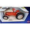 Image 5 : Ford 8N Tractor  (Scale: 1/16)
