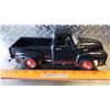 Image 5 : Road Legends Ford Pick-Up (1953)  (Scale 1/18)