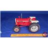 Image 2 : IH Farmall 1206 Tractor  "19th Ontario Toy Show Aug. 29, 2004"  (Scale 1/16)