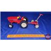 Image 2 : International Tractor with International Sickle Mower  (Scale: 1/16)