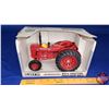 Image 1 : McCormick WD-9 Tractor  (Scale: 1/16)