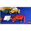 Image 2 : Tray Lot - Lawn and Garden Tractors / Cub Cadets (4) and Accessories  (Scale: 1/16)