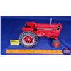 Image 4 : IH International "1466" Tractor  "26th Ontario Toy Show August 28, 2011"  (Scale 1/16)
