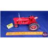 Image 2 : IH Farmall Super MD-TA  "22nd Ontario Toy Show August 26, 2007"  (Scale 1/16)