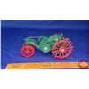 Image 2 : IHC 8-16 MOGUL Steel Wheel Tractor  (Scale 1/16)