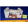 Image 3 : International 784 FWD Tractor (Scale 1/32)