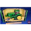 Image 1 : John Deere 8520T (2 Piece Set) Collector Edition  (Scale 1/16, 1/64)