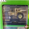 Image 2 : John Deere 3 Piece Set 4020 : 400th Anniversary of the 4020 (Scale: 1/64)