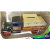 Image 5 : Locking Coin Bank w/Key : John Deere 1931 Hawkeye Crate Delivery Truck (Scale: 1/34)