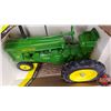Image 5 : John Deere 1953 Model 70 Row Crop Tractor (Scale: 1/16)