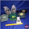 Image 1 : Tray Lot - Collector Combo : John Deere Theme (2 Travel Mugs, 4 Caps, 1 Oiler & 1 Digital Desk Calen