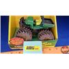 Image 5 : John Deere Gator (Monster Treads) Off Road Muddy Edition