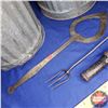Image 3 : Antique Combo: 2 Galvanized Fuel Cans, Rug Beater, Meat Fork & Nail Puller (See Pics!)