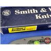 Image 4 : Smith & Wesson John Deere Knife Featuring 4920 Sprayer
