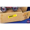Image 5 : MF 1500 - Vintage 4WD Series - 2004 National Farm Toy Show (Scale 1/64)