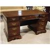 Image 1 : AMERICAN DREW CHERRY EXECUTIVE DESK