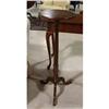 Image 1 : CHERRY QUEEN ANNE STYLE CANDLESTAND