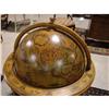 Image 2 : CONTEMPORARY TERRESTRIAL GLOBE WET BAR