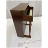 Image 3 : Shoenhut Childs Vintage Upright Piano with 25 Keys Works and Good Condition 20 x 10 x 17