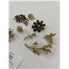 Image 2 : Vintage Brooch Lot Signed Coro, Beau Geste and Aldo Hummingbird and Rhinestone Trifari Clip on Earri