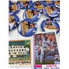 Image 2 : Box of 1980s Baseball Cards and Marvel Comics Flashback Pins